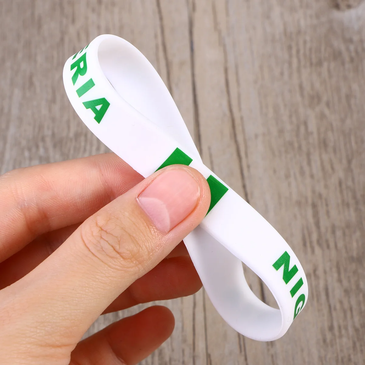 

6Pcs Silicone Country Wristbands Soft Comfortable Sports Bracelets for Football Fans Country Flag Wristband