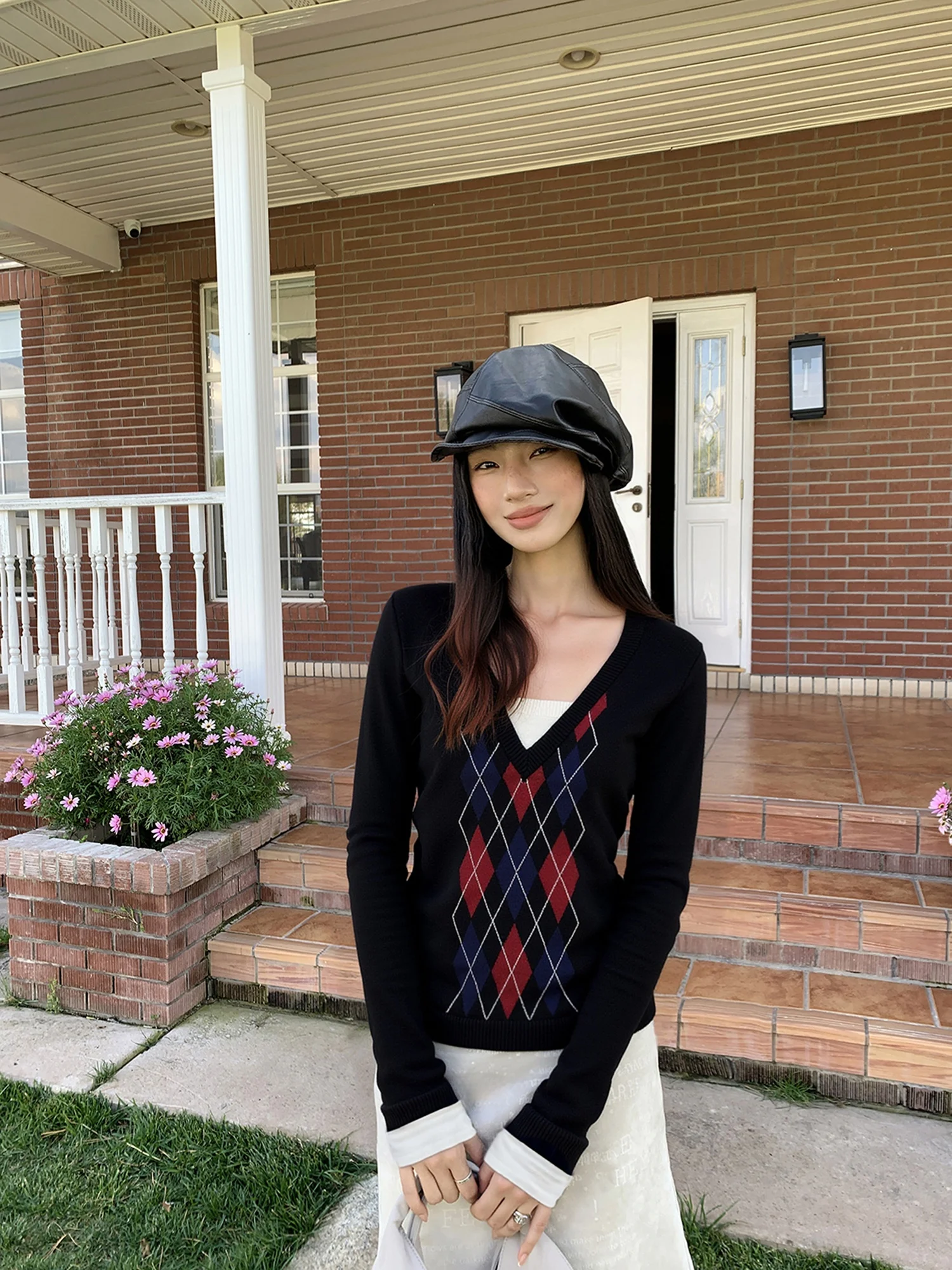 

Crsu Vintage Diamond id V-ne Knitted Sweater Women's Autumn Winter Design Slimming Fake Two-piece Knitwear Top