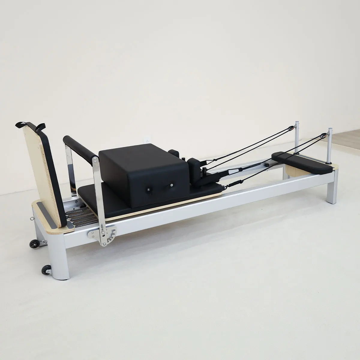 

ATV&UTVOchi Pilates Equipment Factory Customized Wholesale Aluminum Alloy Pilates Reformer EMA 04 for Studio Use