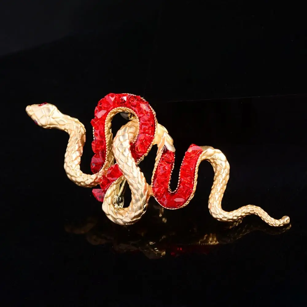 Vintage Zodiac Snake Brooch Sparkling Minimalist Rhinestone Animal Collar Pins Anti-slip Exquisite Snake Lapel Pin