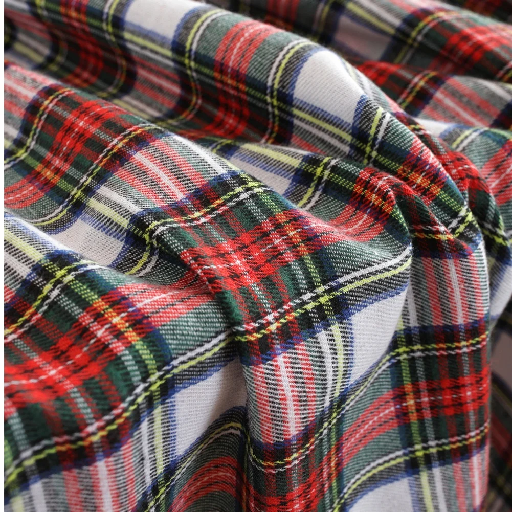 Plaid Holiday Tablecloth with Elegant Ruffle Detail for Festive Table Settings Polyester Cotton Fabric Composition
