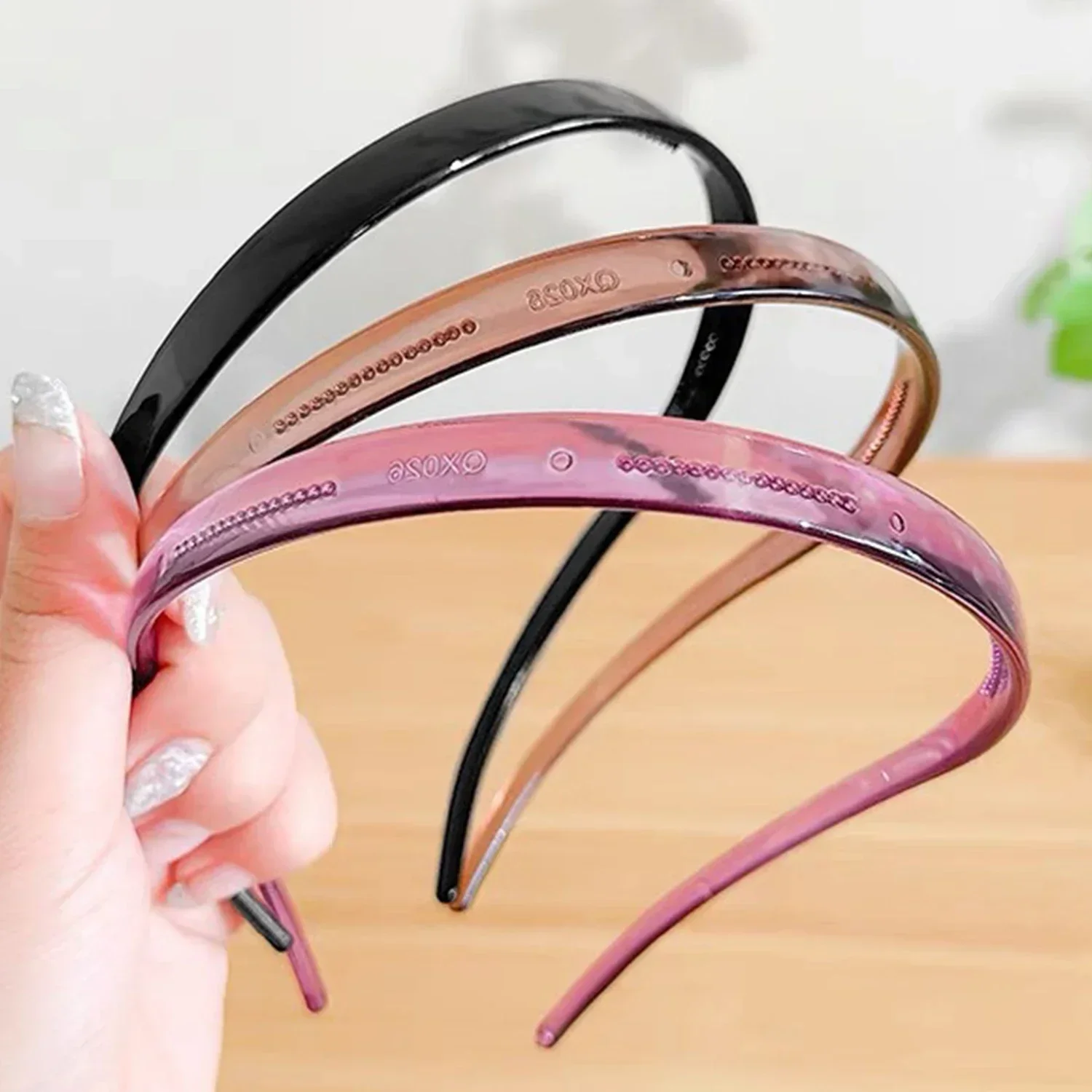 1pc Women Non-slip Hair Hoop Transparent Headband Anti-slip Toothed Hairband Korean Style Hairstyle Fixing Tool Hair Accessories