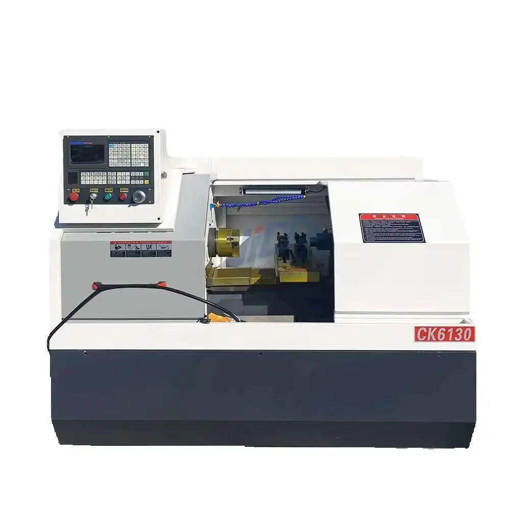เตียงแบนคุณภาพดี Ck6130 ขนาดเล็กพร้อมเครื่องกลึงโลหะ Live Toog Cnc