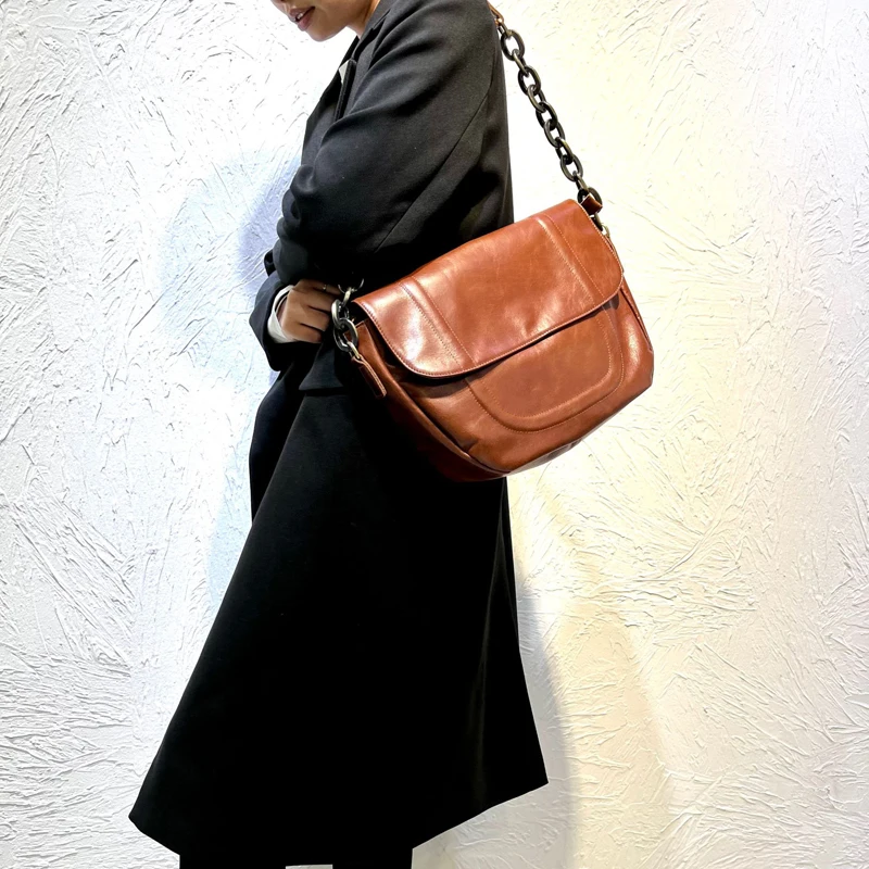 New Genuine Leather Chain Shoulder Bags Vintage Brown Thick Chain Single Shoulder Crossbody With Large Capacity Stray Bag