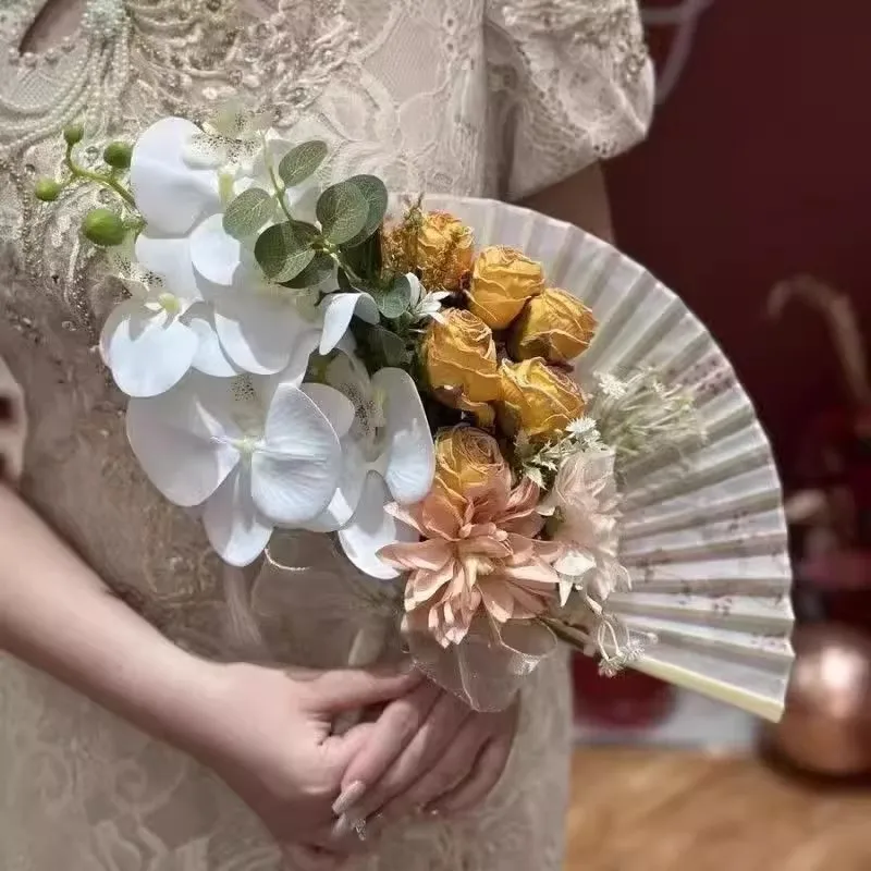 Chinese Style Wedding Fan Bouquet Vintage Floral Bride Handheld Prop for Asian Theme Wedding Photography