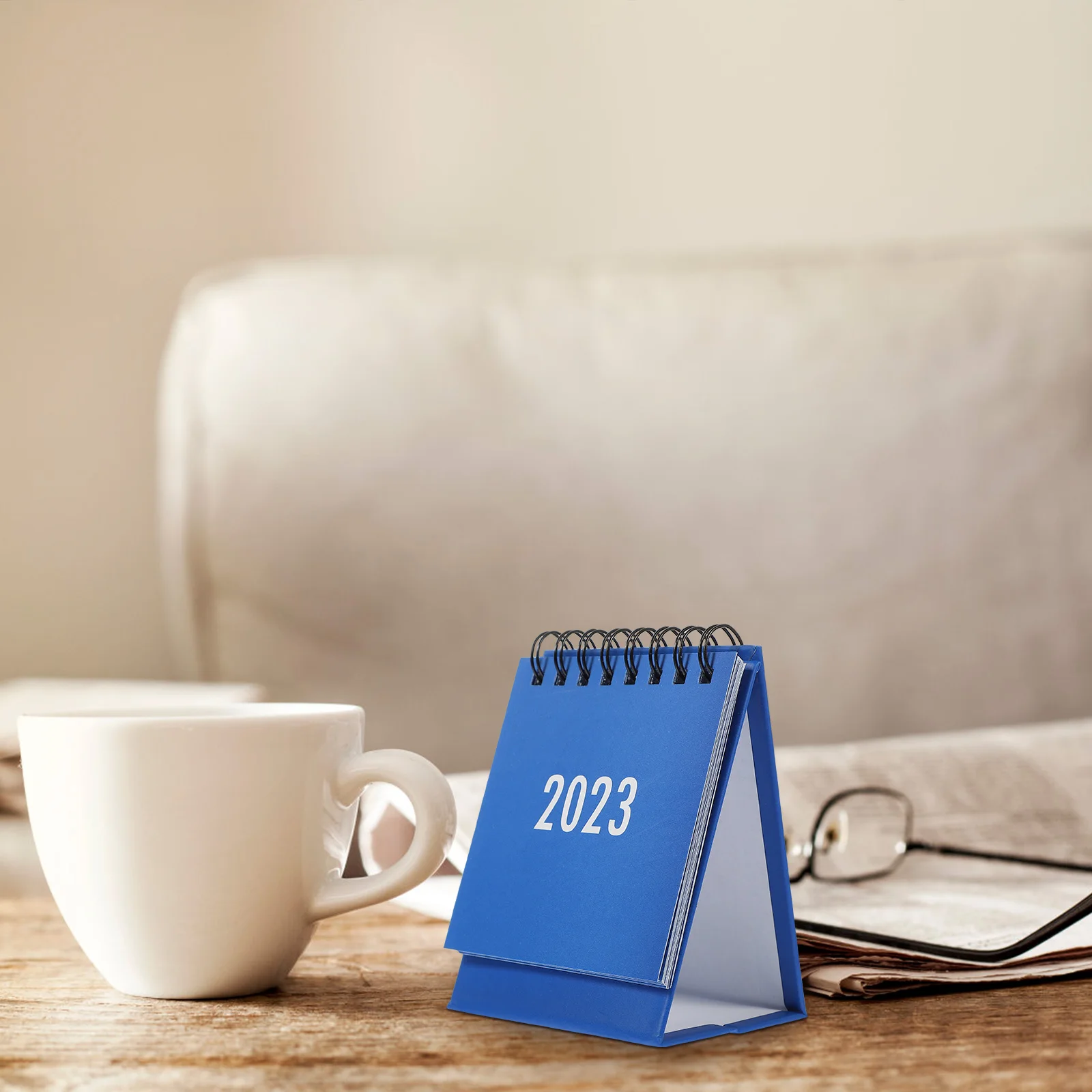 تقويم مكتبي صغير بتصميم بسيط للمكتب والمنزل والمدرسة والفندق يستخدم تقويمًا صغيرًا ومخطط طاولة مزخرف