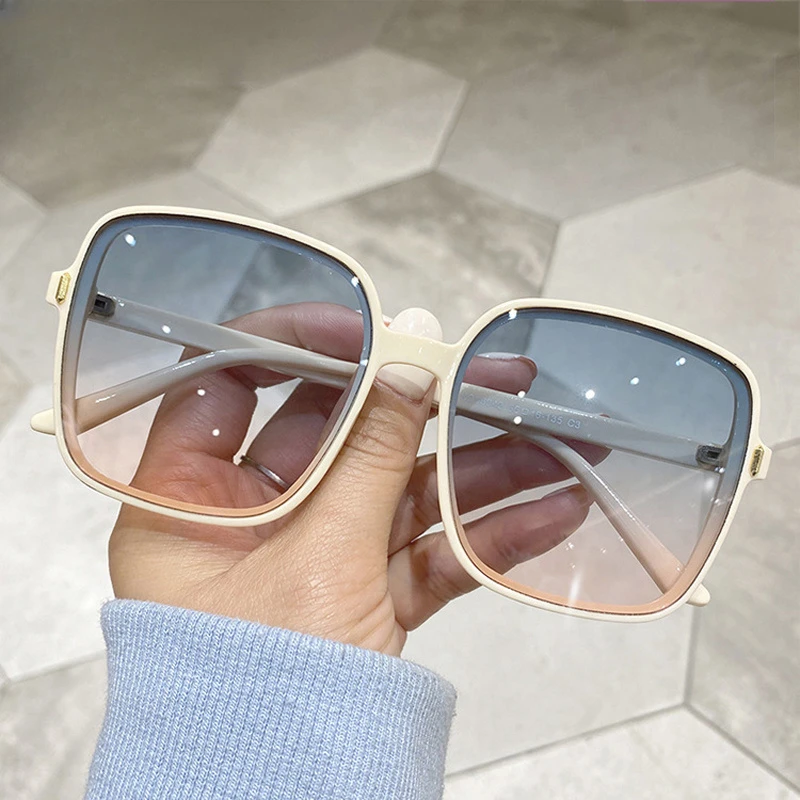 Square Sunglasses Woman Retro Vintage Gradient Sun Glasses Female Clear Lens Black White Oculos De Sol Glasses Women Очки