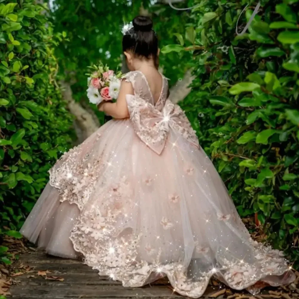 ชุดเดรสดอกไม้หรูหราสำหรับงานแต่งงานแอพพลิเคชันเปิดหลังพร้อมโบว์เด็กวันเกิดปาร์ตี้การศีลมหาสนิทครั้งแรกชุดบอล