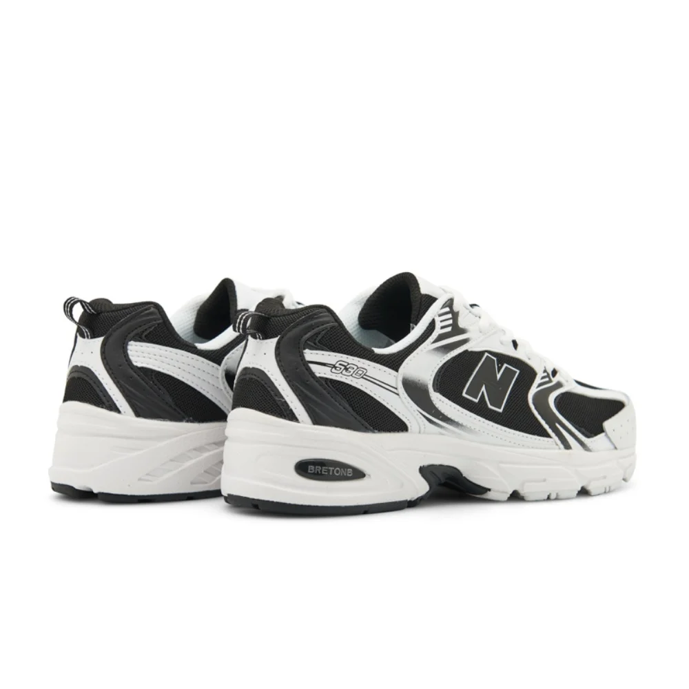 Versatile and popular casual sports shoes, fashionable and comfortable soft soled running shoes