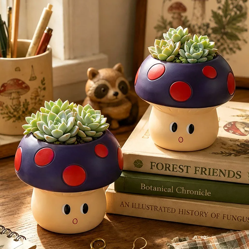 Cute Cartoon Mushroom Resin Succulent Planter Mini Cactus Pot Desktop Windowsill Balcony Home Decor Lovely Gift for Plant Lovers