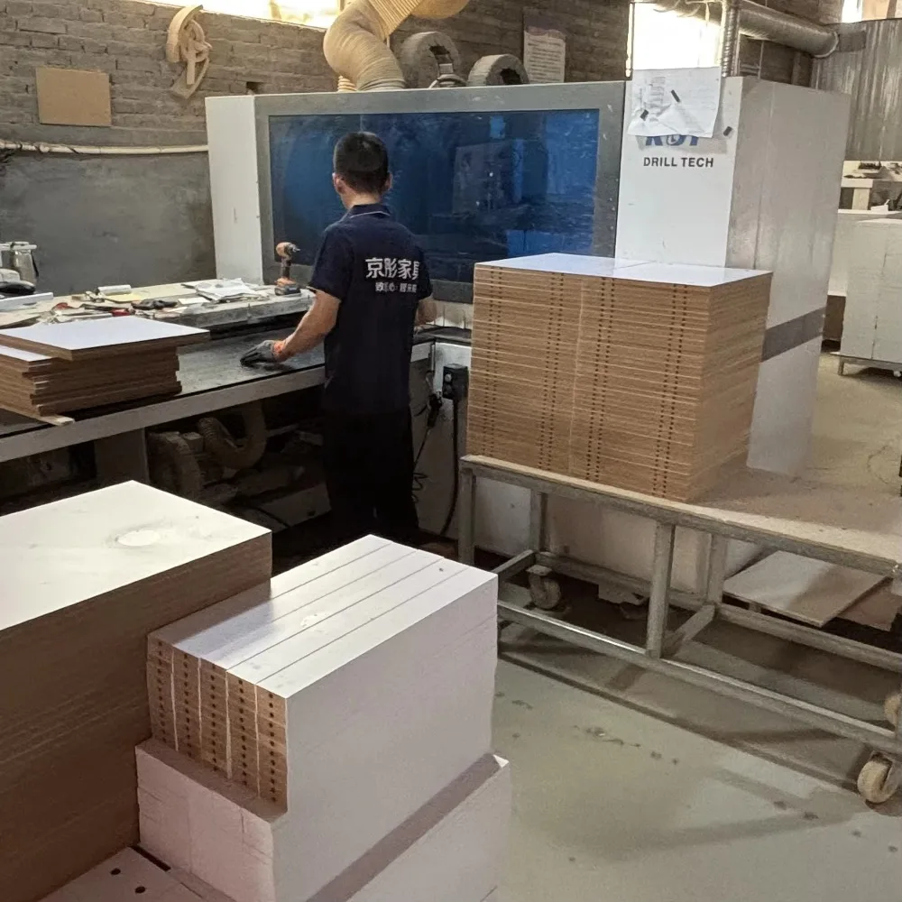 家具工場卸売 新鮮で可愛いベッドサイドテーブル、ミニマリスト子供用収納テーブル、子供部屋に最適