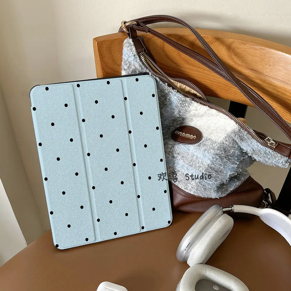 Korean Ins Black Polka Dot Cute Mirror Black Edge For iPad Case iPad Pro 11 13 Air 7 10 9 Mini 6 Tri-Fold Cover with Pencil Slot