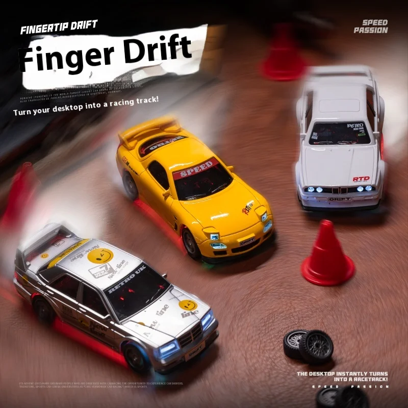 1:43 RC Drift Car 4WD Desktop Remote Control Car Toy 2.4G Simulation of Retro Car Models for Boys' Toys Birthday Gift