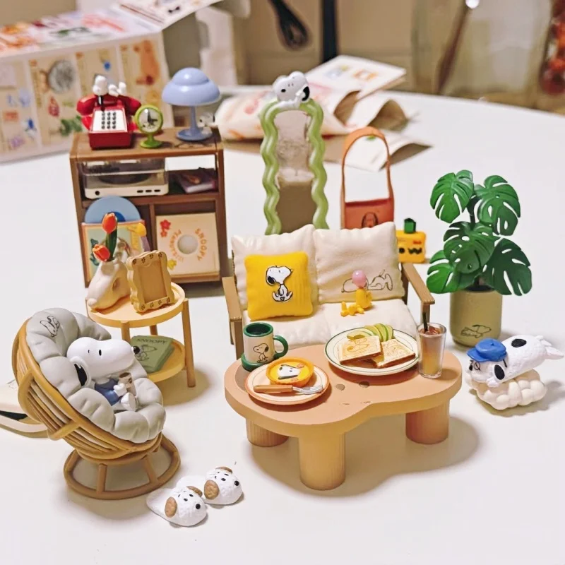 Re-Ment Comfortable Snoopy Weekend Room Miniature Scene Model Collectible Trendy Blind Box Toys Scene Props Kids Surprise Gifts