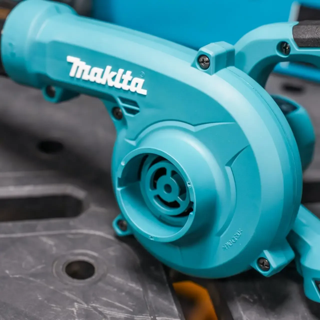 MAKITA 18V Blower DUB186ZX2 SKIN ONLY - BRAND NEW