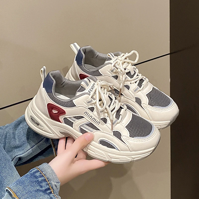 快適な通気性のあるメッシュシューズカジュアルフィットネスラン - Mesh Trainer Breathable のレビューと価格