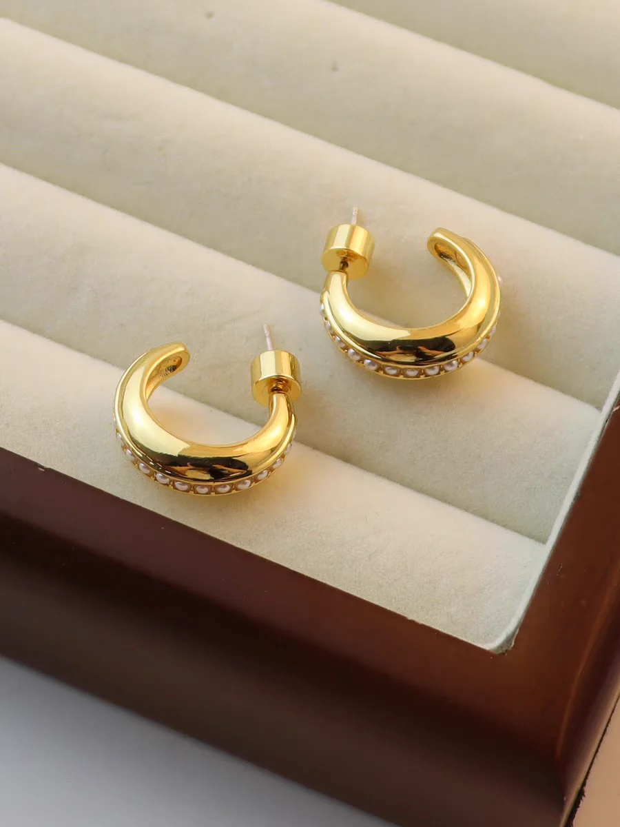 Brass With 18K Pearl Inlay Moon Shape Hoop Earring Women Jewelry Punk Designer Runway Rare Simply Gown Boho Japan Korean