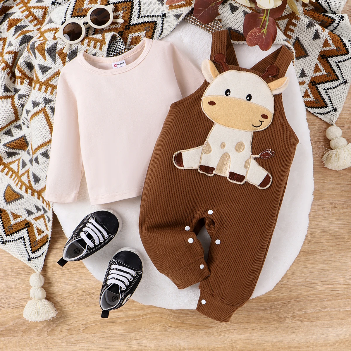 PatPat Cute 2pcs Newborn Outfit Giraffe 3D Baby Set in Cotton-Polyester Blend