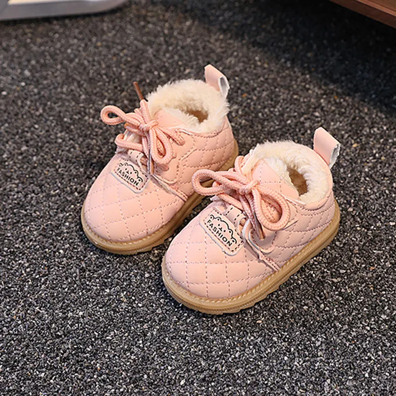 

2025 Winter New Baby Warm Boots Cute Bears Versatile Kids Walking Shoes with Thick Fur Boys Girls Ankle Boots Fashion Size 16-20