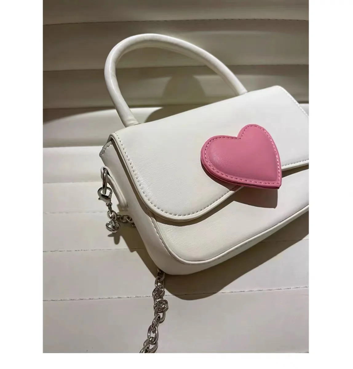 2024 Summer New Pink Love Color Girl Cute Small Square Bag Fashion Hand Chain Crossbody Bag