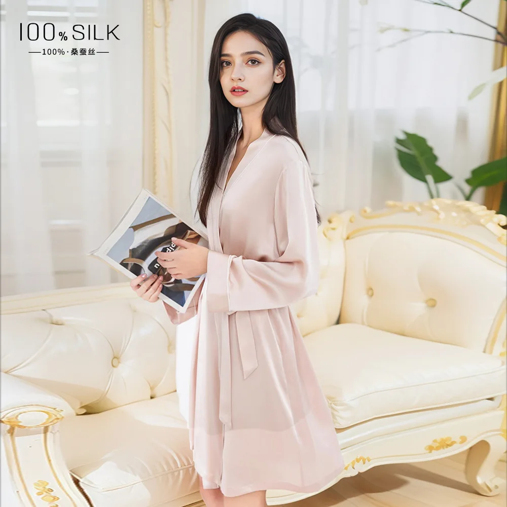 High Quality 2024 Real Silk Nightgown Women's Spring and Summer Homewear Pajamas Single Robe Can Be Worn outside