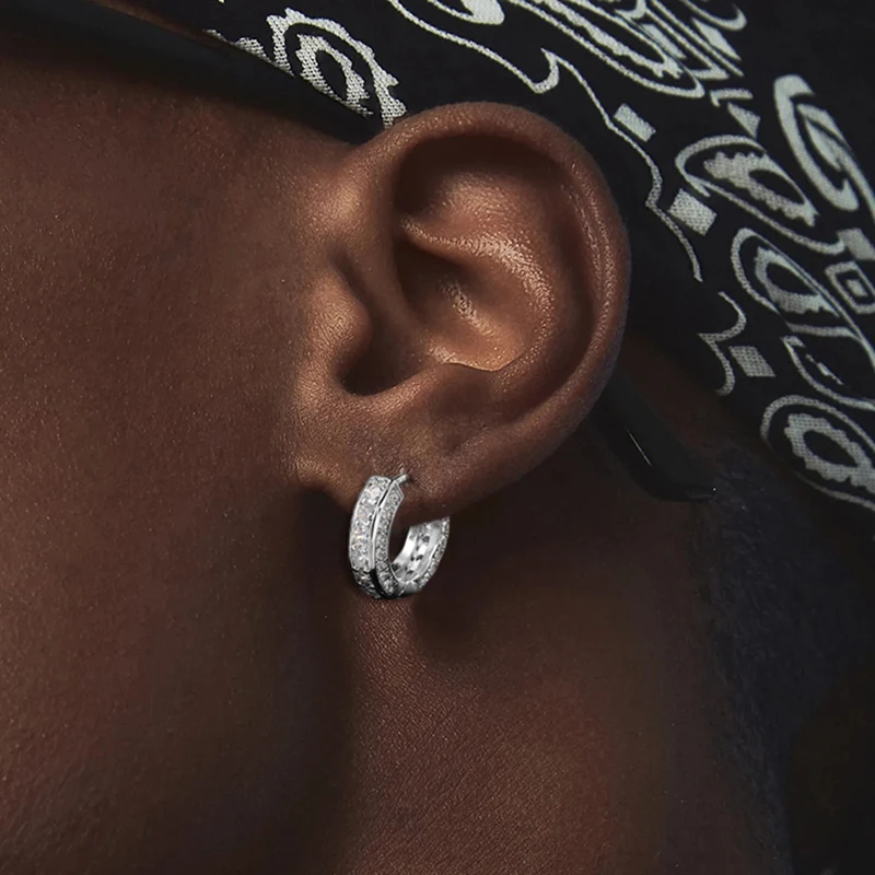 Pendientes de aro helados con circonita cúbica, puño de cartílago Huggie, pendientes redondos hipoalergénicos de lujo a la moda para hombres, joyería OHE166