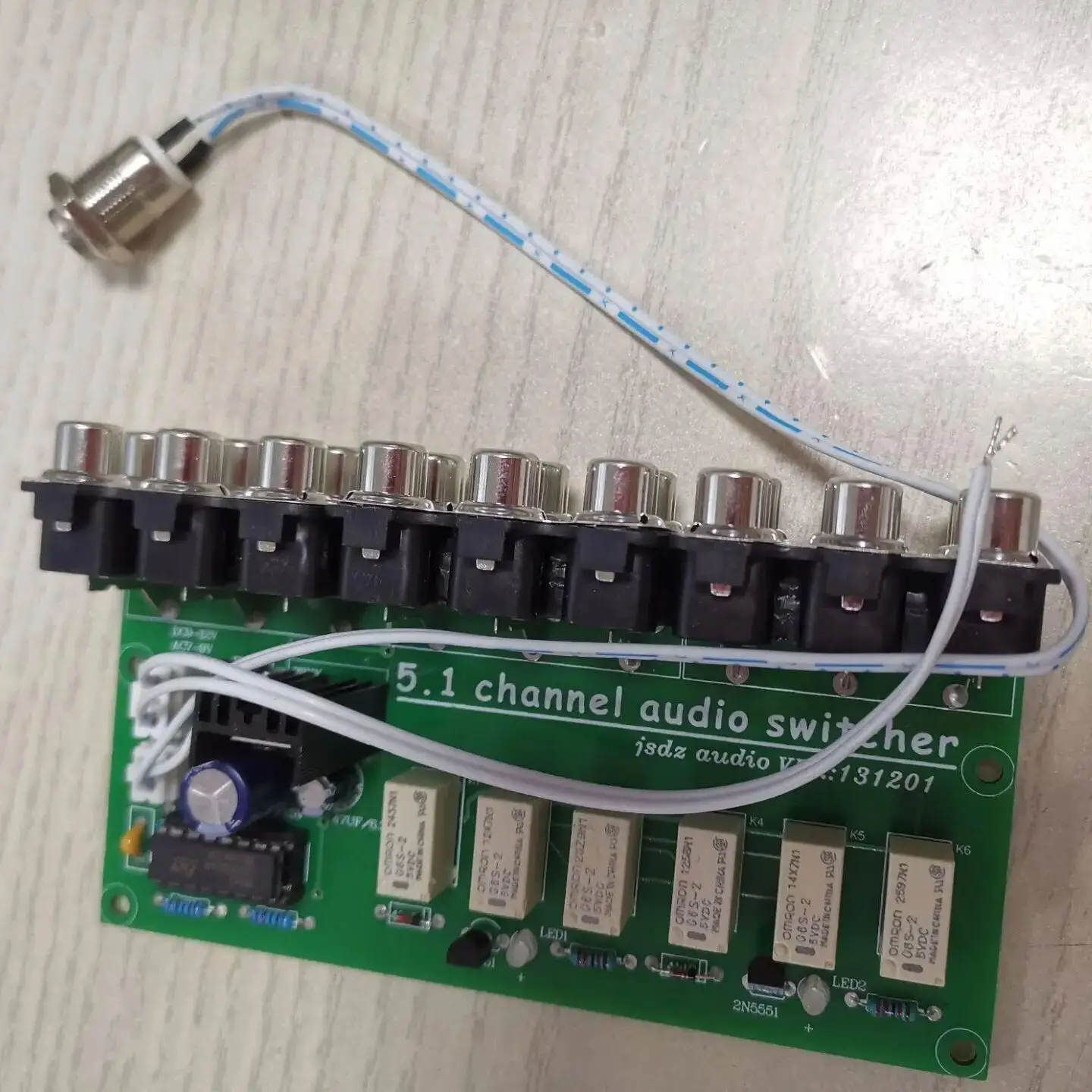 

5.1 Channel Audio Switcher 2in 1out Audio Input Selector 5.1CH Audio Switching Board