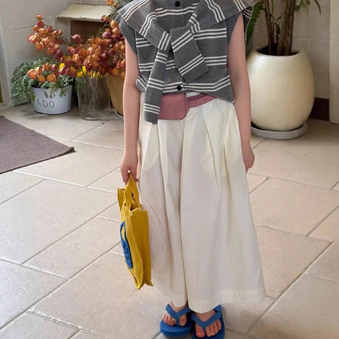 

Casual Temperament Korean Style Wide Leg Pants 2026 Spring/summer for Little Girls Solid Color Versatile Wide Leg Cropped Pants