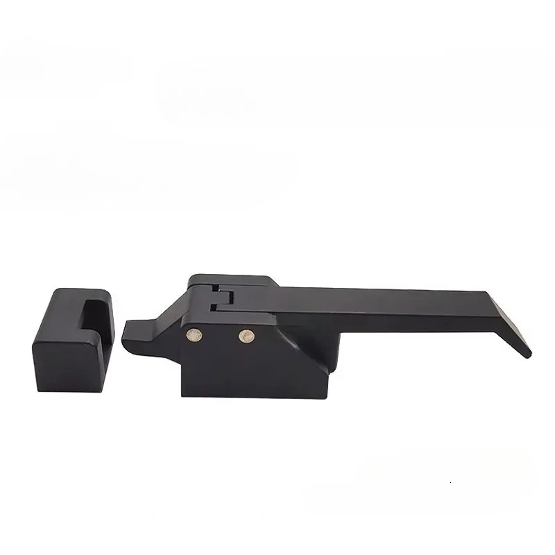 135010835 Lever Lat…