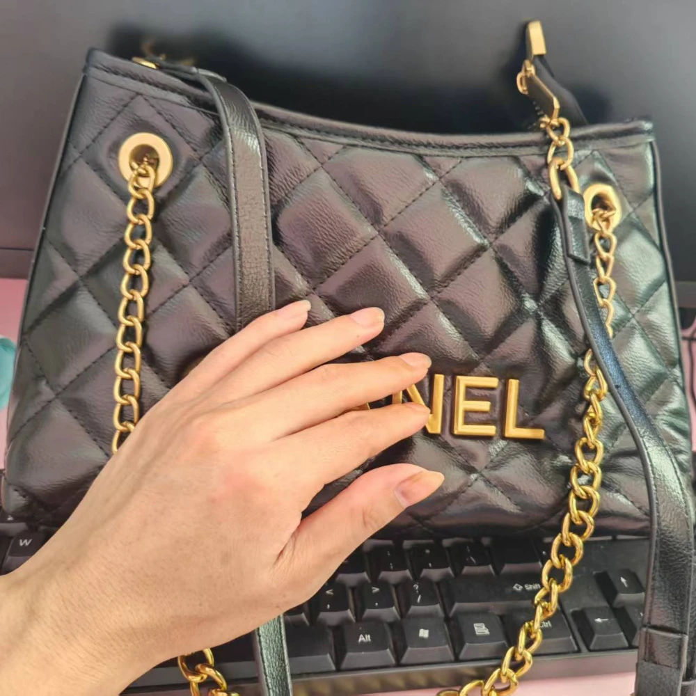 Borsa a tracolla da donna di a - Luxury Bags Goyard recensione e prezzo