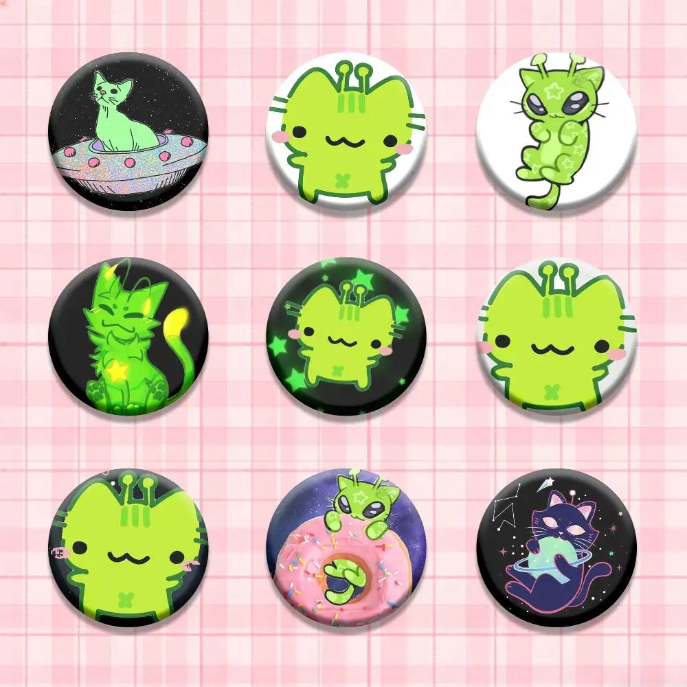 

Alien Cat Space Brooches Cartoon Badge Pins Backpack Hat Accessories Friend Gift