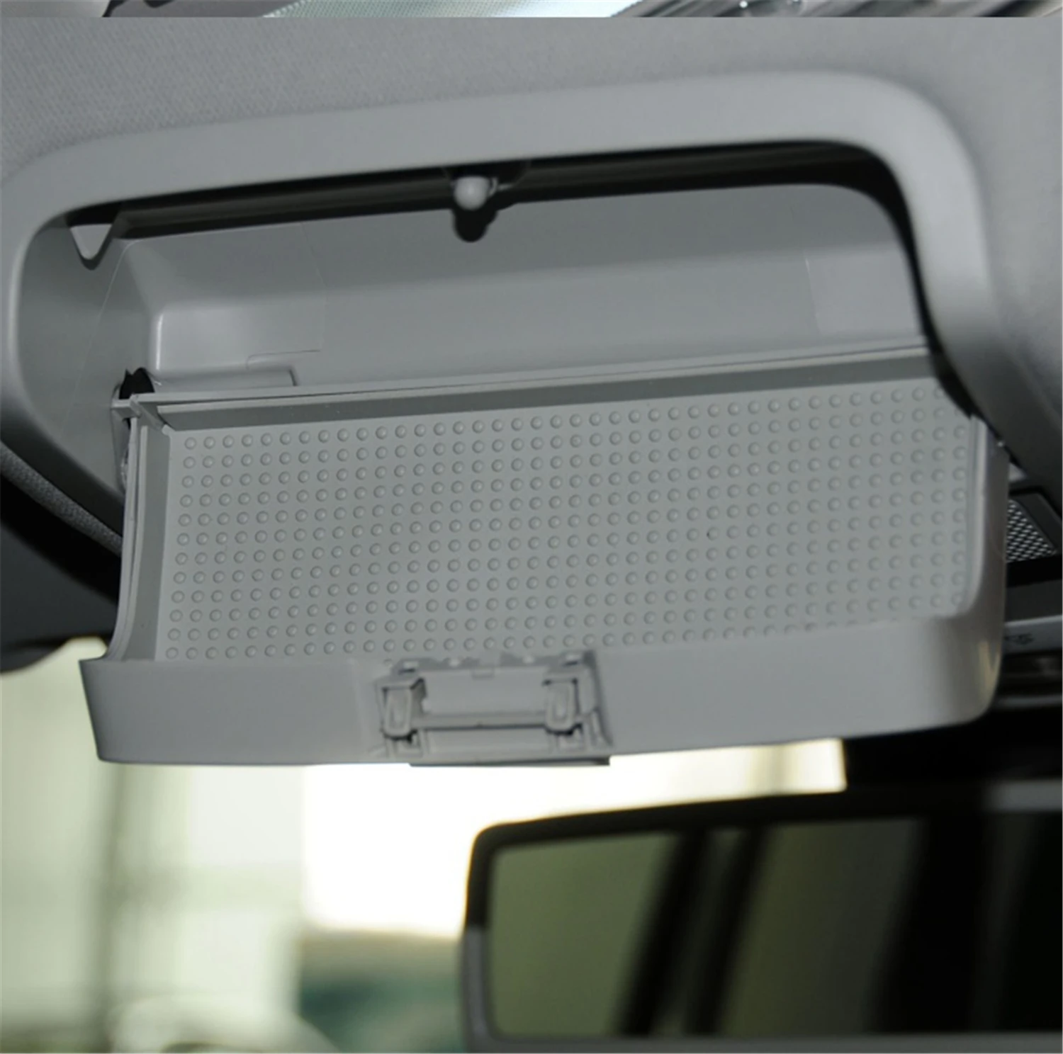 New Grey Sunglass Glasses Holder Box Glasses Case for V-W Tiguan Golf MK5 MK6 J-etta 5 Passat B7 1KD868837 Car Inner Accessories