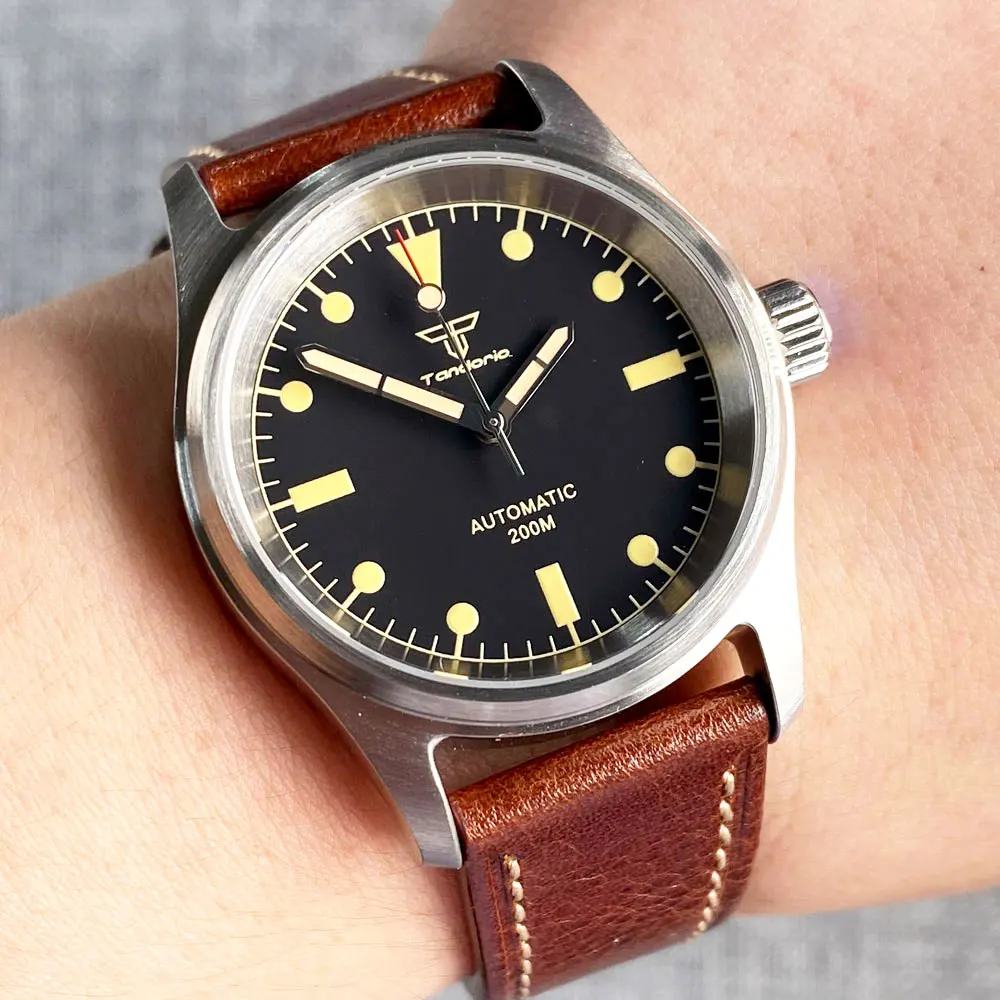 Tandorio Waterproof 200m Pilot Diver Mechanical Watch Male NH35 PT5000 movt Vintage Yellow Numbers Brush Steel Bracelet