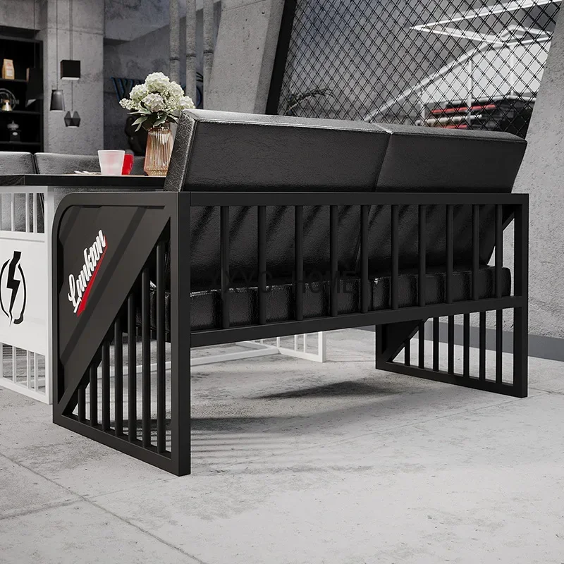 Industrial Wind Net Red Wine Bar Table and Chair Quiet Bar Music Deck Sofa