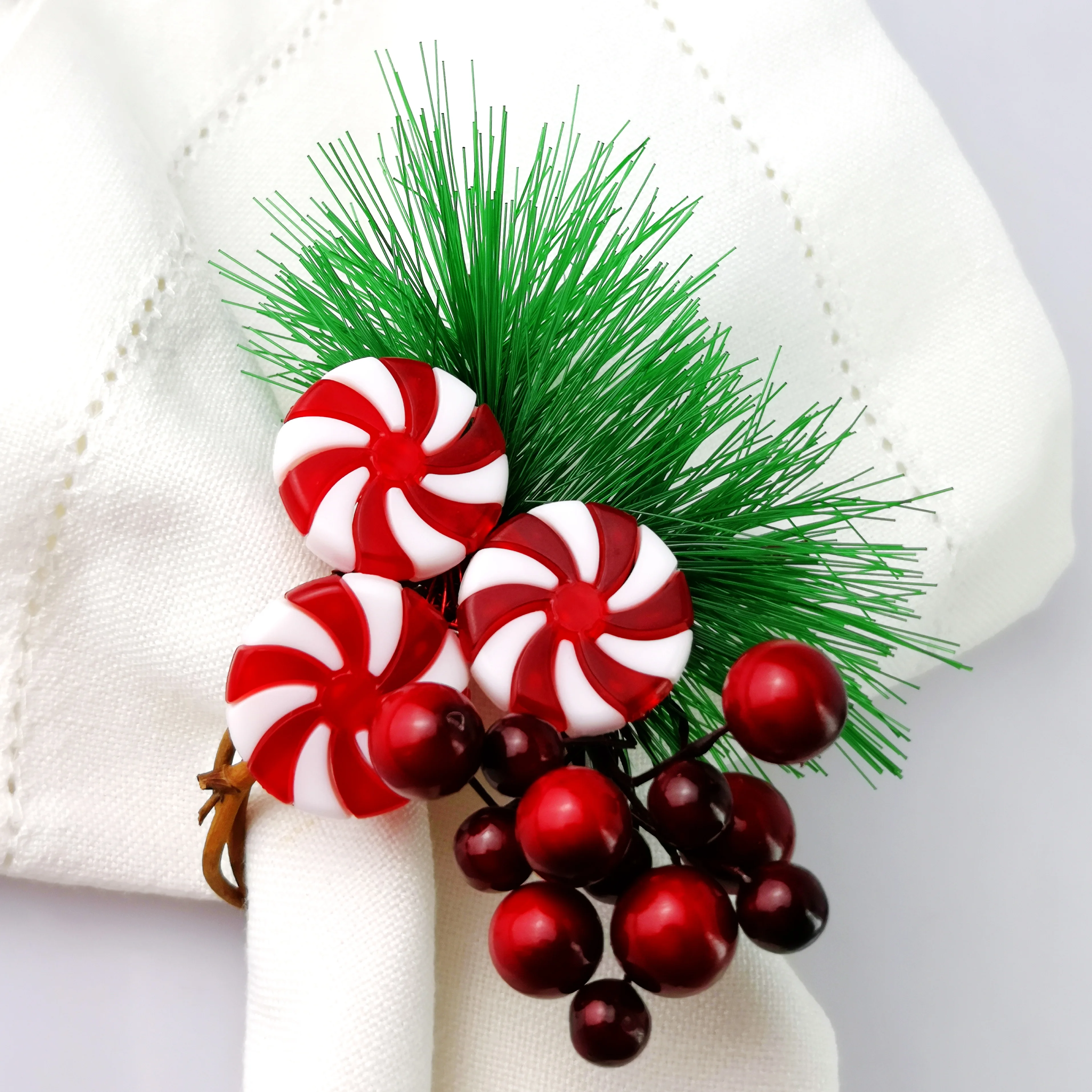 

Free Shipping Handmade Christmas Candy Napkin Ring 12 Pcs For Wedding Party Decoration With Fruit