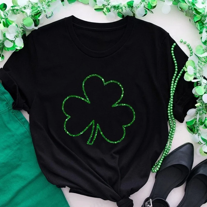 Cute St Patricks Four Leaf Clover T Shirt for Women Short Sleeve Tees New Fashion Love Lucky Graphic Y2k Tops Aesthetic Clothing
