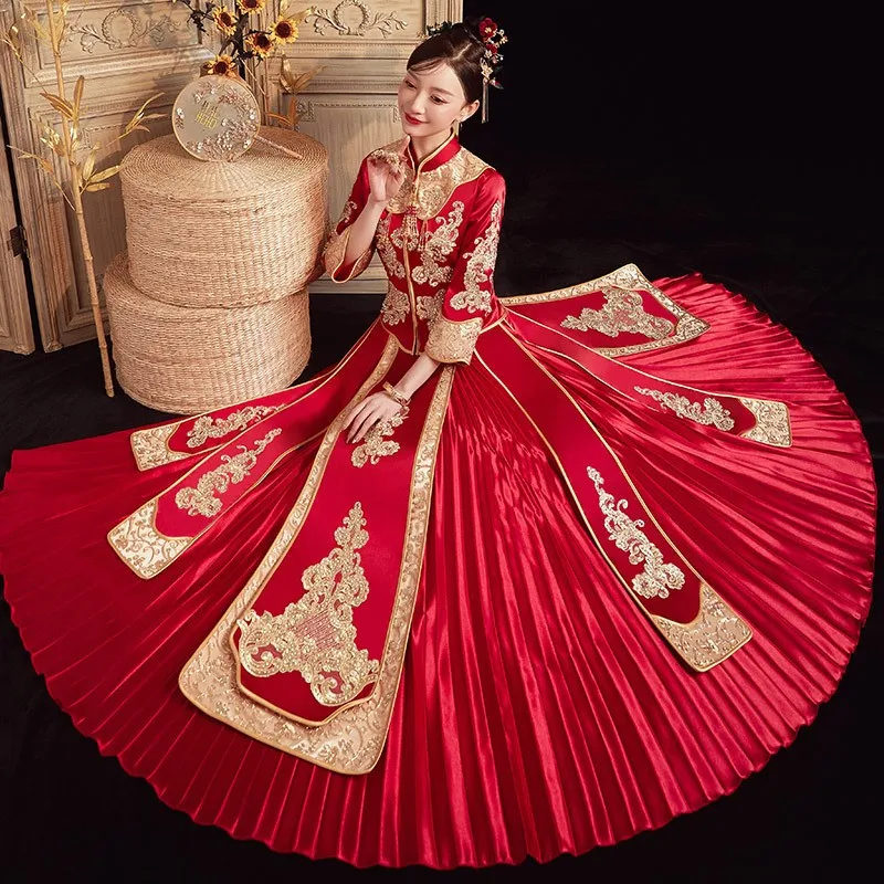 

New Chinese-style wedding dress dragon and phoenix gown toasting skirt
