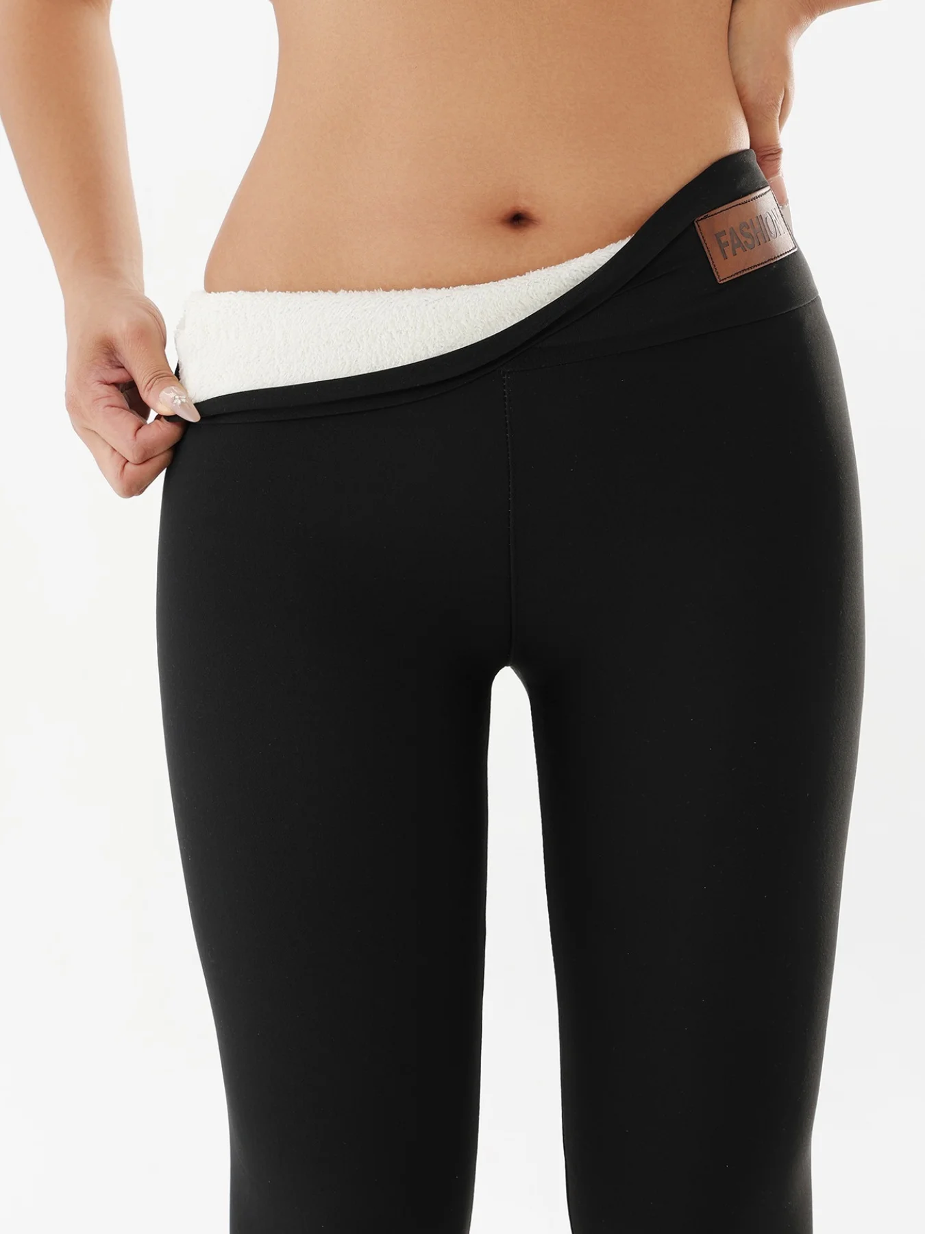 Women's Fashionable Fleece-Lined Thick High-Waisted Butt-Lifting Tight-Fitting Tummy Control Leather Label Leggings