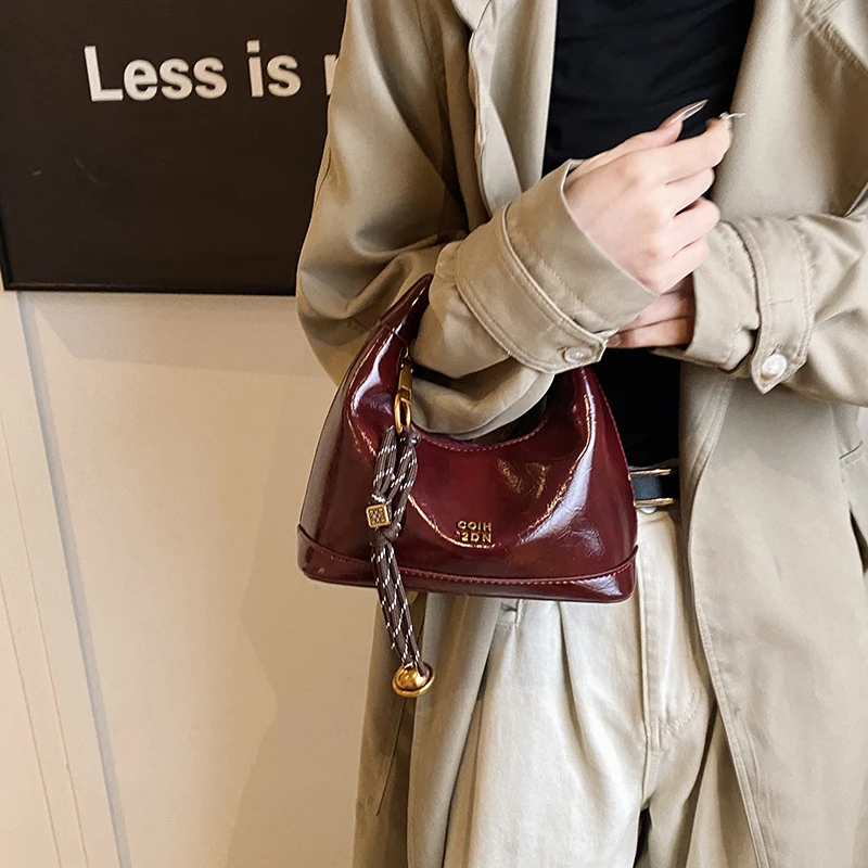 

Girlish Trendy Tote Bag Featuring French Style, Hand-Carry Option For Women's Light Luxury Daily Commuter Use