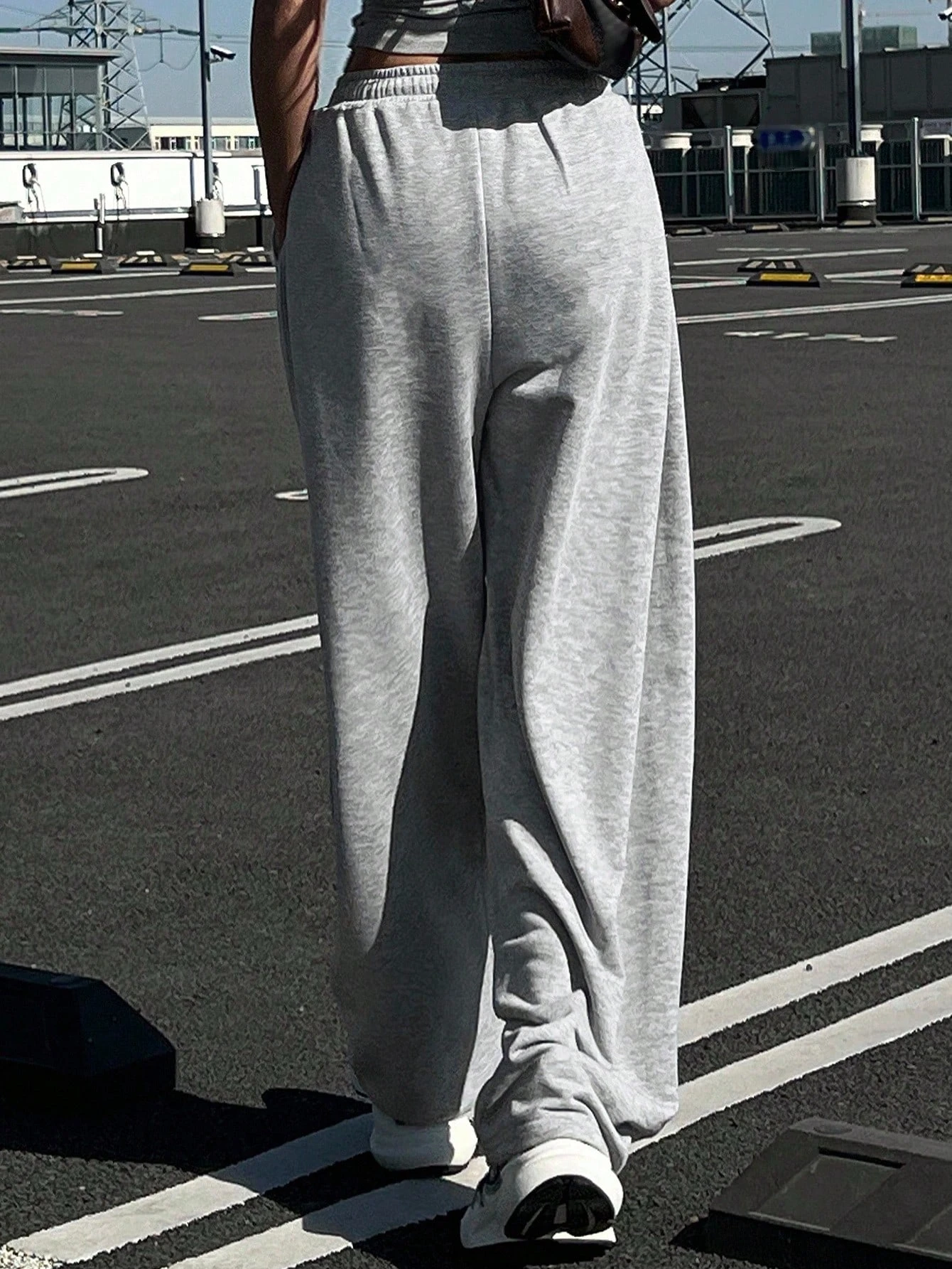 سراويل رياضية كاجوال نسائية عالية الخصر/طويلة فضفاضة مستقيمة سراويل الركض النسائية أزياء الشارع الشهير مقاس كبير