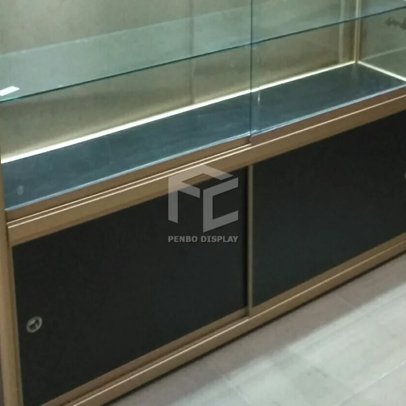 2025customized.Vollständige Vitrine mit LED-Beleuchtung, Glasvitrinen, hohe Produkte, Vitrinen