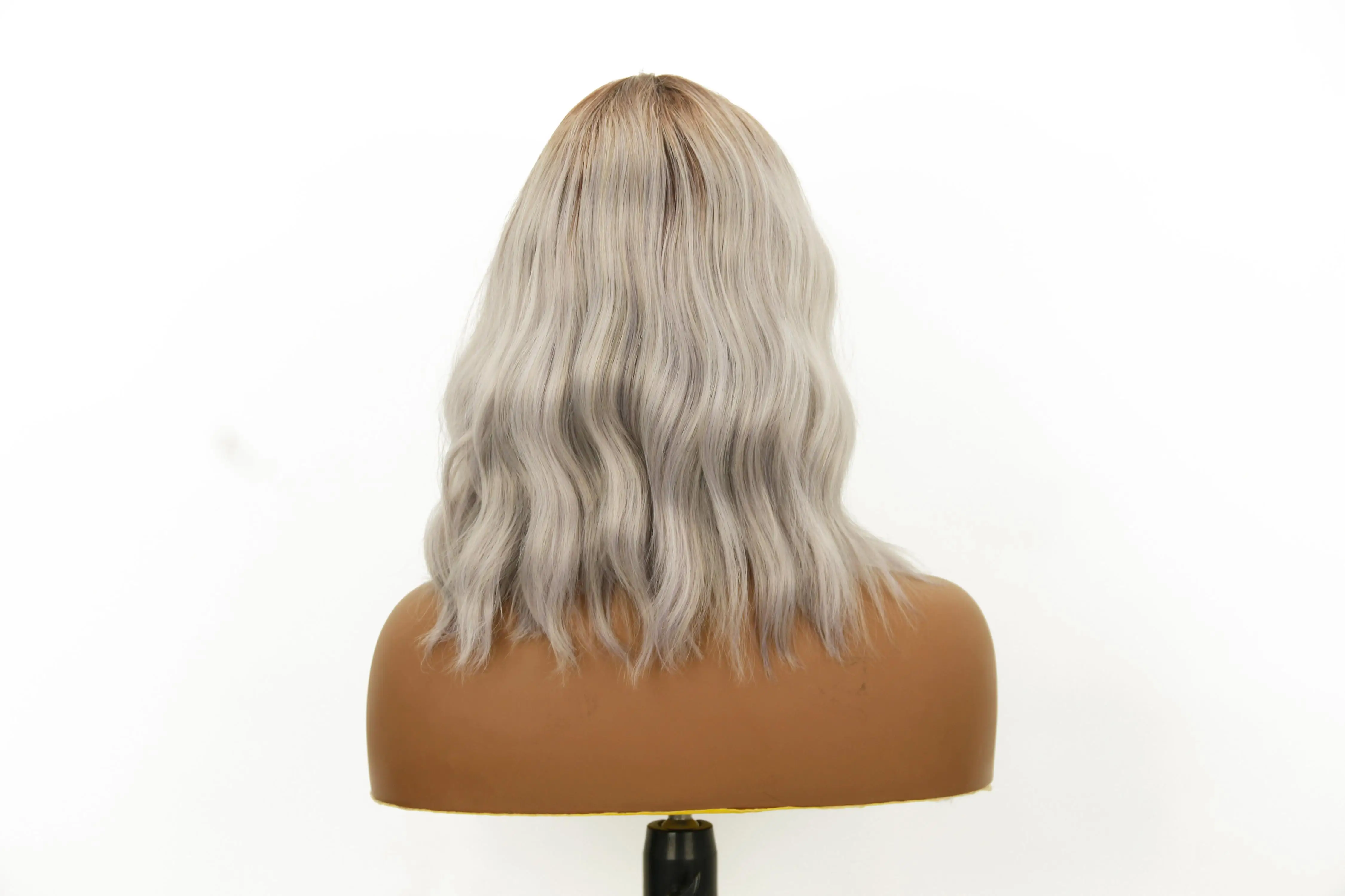 Ombre Grey Wave Wigs - Short Synthetic Wavy Natural Hair - High Temperature Resistant - Affordable and Stylish Hairpiece