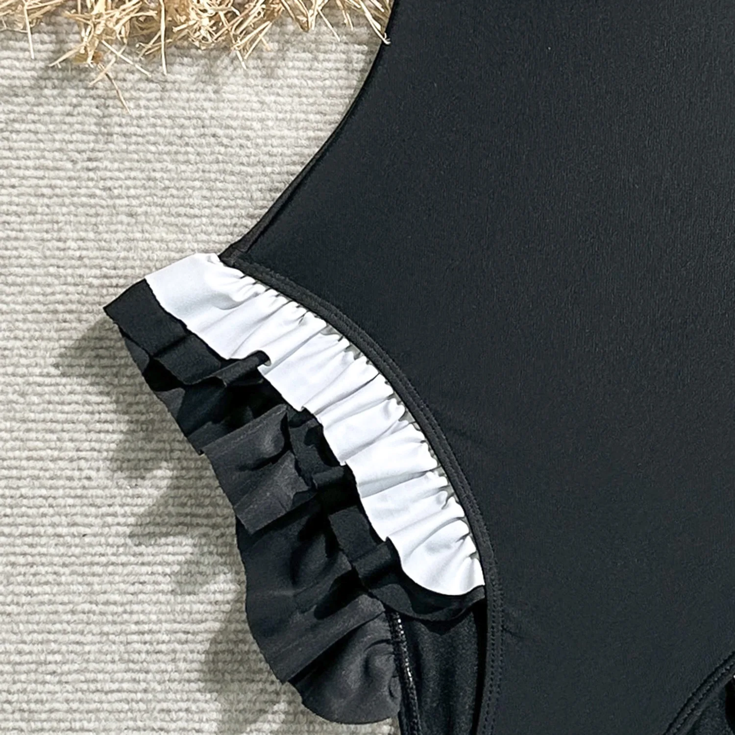 مثير أسود أبيض الكشكشة البيكينيات قطعة واحدة المرقعة المايوه داخلية ثونغ ملابس السباحة Biquini conjunto دي بيكيني Tankini