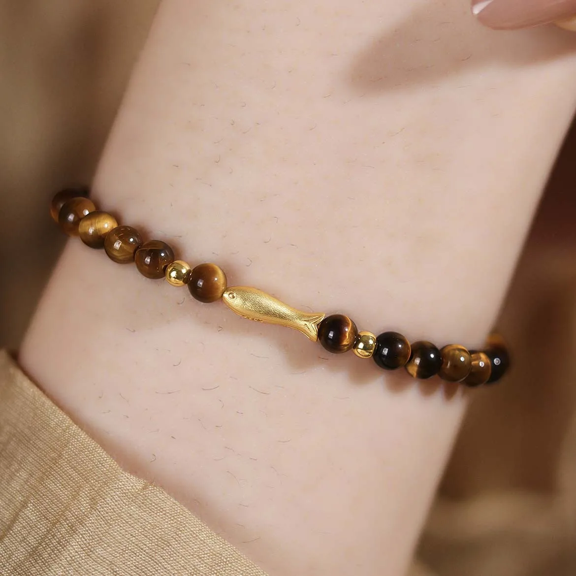 

Women Tiger Eye Stone Beaded Bracelet Fish Charm Retro Daily Jewelry