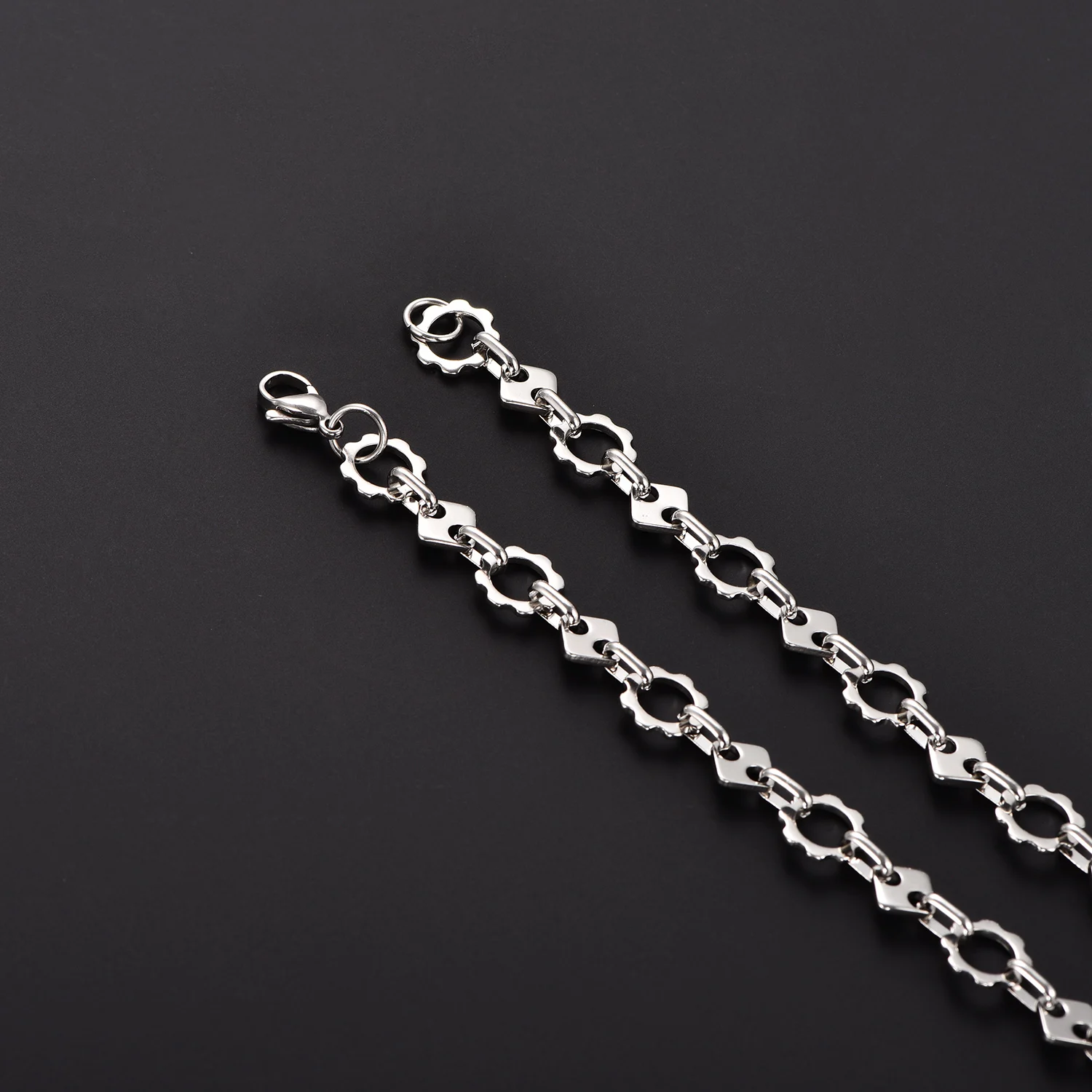 Versilberte Edelstahl-Halskette mit Gliederkette im Hip-Hop-Punk-Stil, handgefertigter DIY-Schmuck für Männer und Jungen – Detail 2