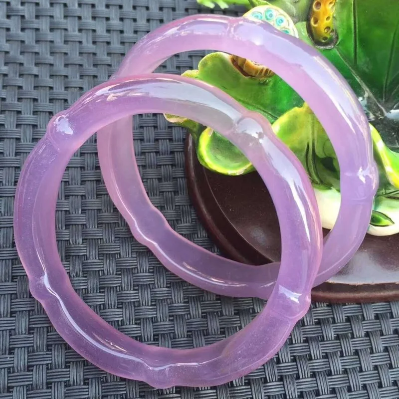 

Chinese Natural Pink Chalcedony Chalcedony Hand-carved Jade Bracelet Female Fashion Jewelry Violet Agate Round Jewelry Gifts