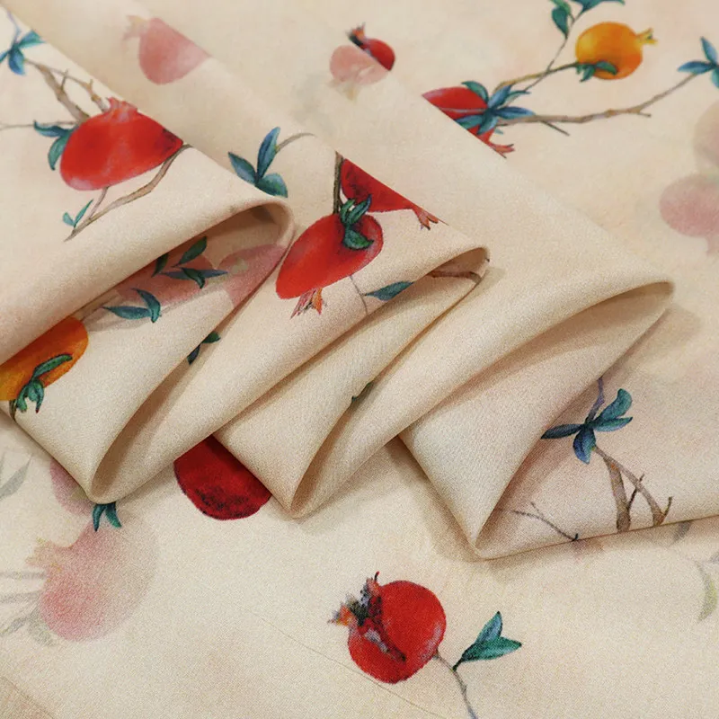 High Quality Pomegranate Half Spit 23 Momme Silk Crepe De Chine Fabric Silkworm Silk Cheongsam Clothing Fabric