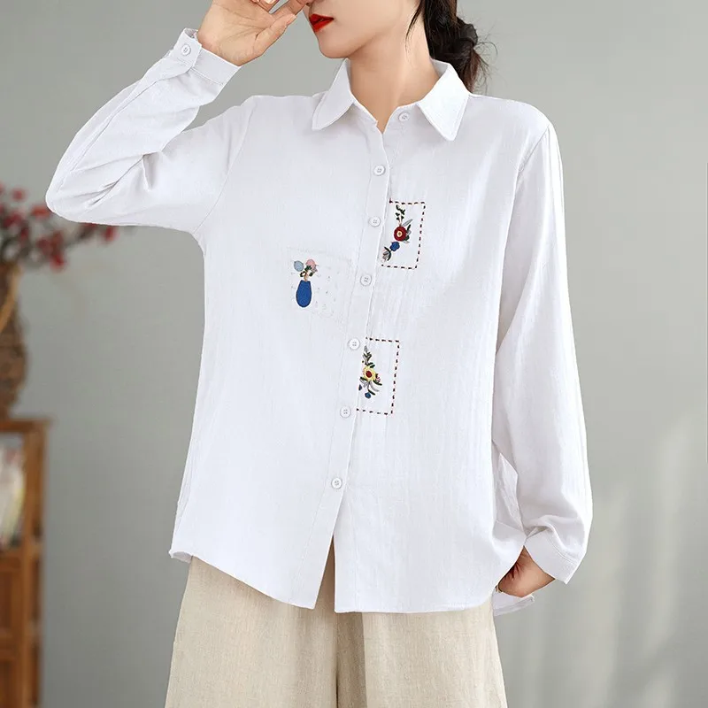 Camicia Casual a maniche lunghe da donna nuovo arrivo 2024 autunno stile Vintage ricamo floreale camicie larghe in cotone femminile B3975