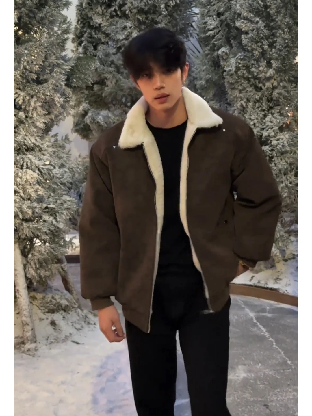 

Утепленная зимняя куртка мужская из овечьего бархата, коричневая, в байкерском стиле, хлопковая одежда, американская короткая куртка из хлопка