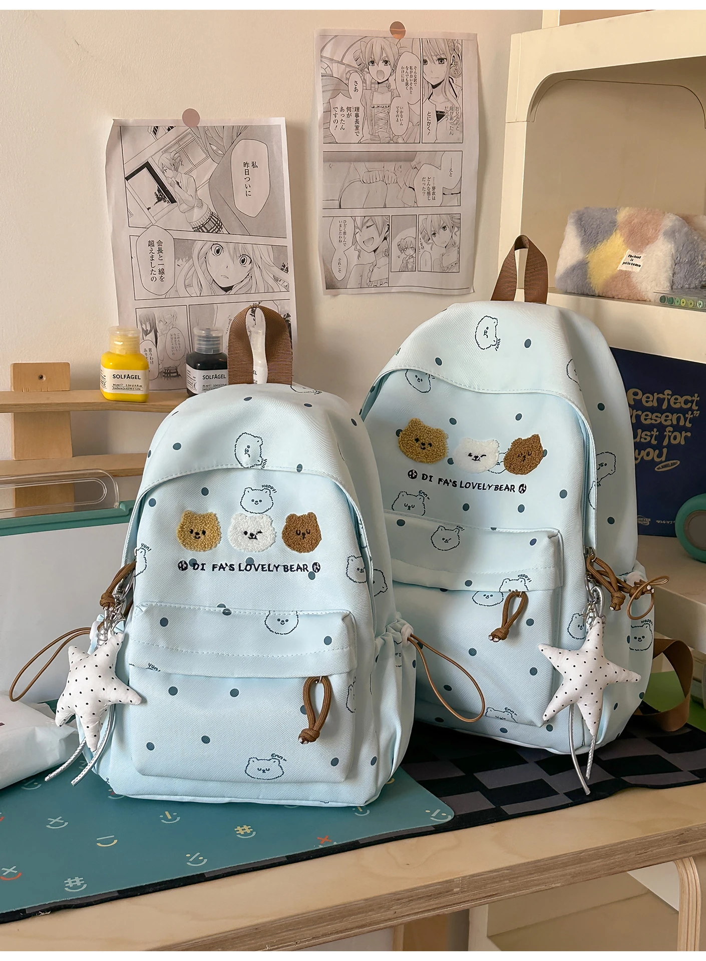 Neuer Studenten-Tagesrucksack aus Canvas für Damen mit Punktdruck und Flauschigem Bären-Patch, Leichte Schultasche für Teenager mit Stern-Anhänger – Detail 1
